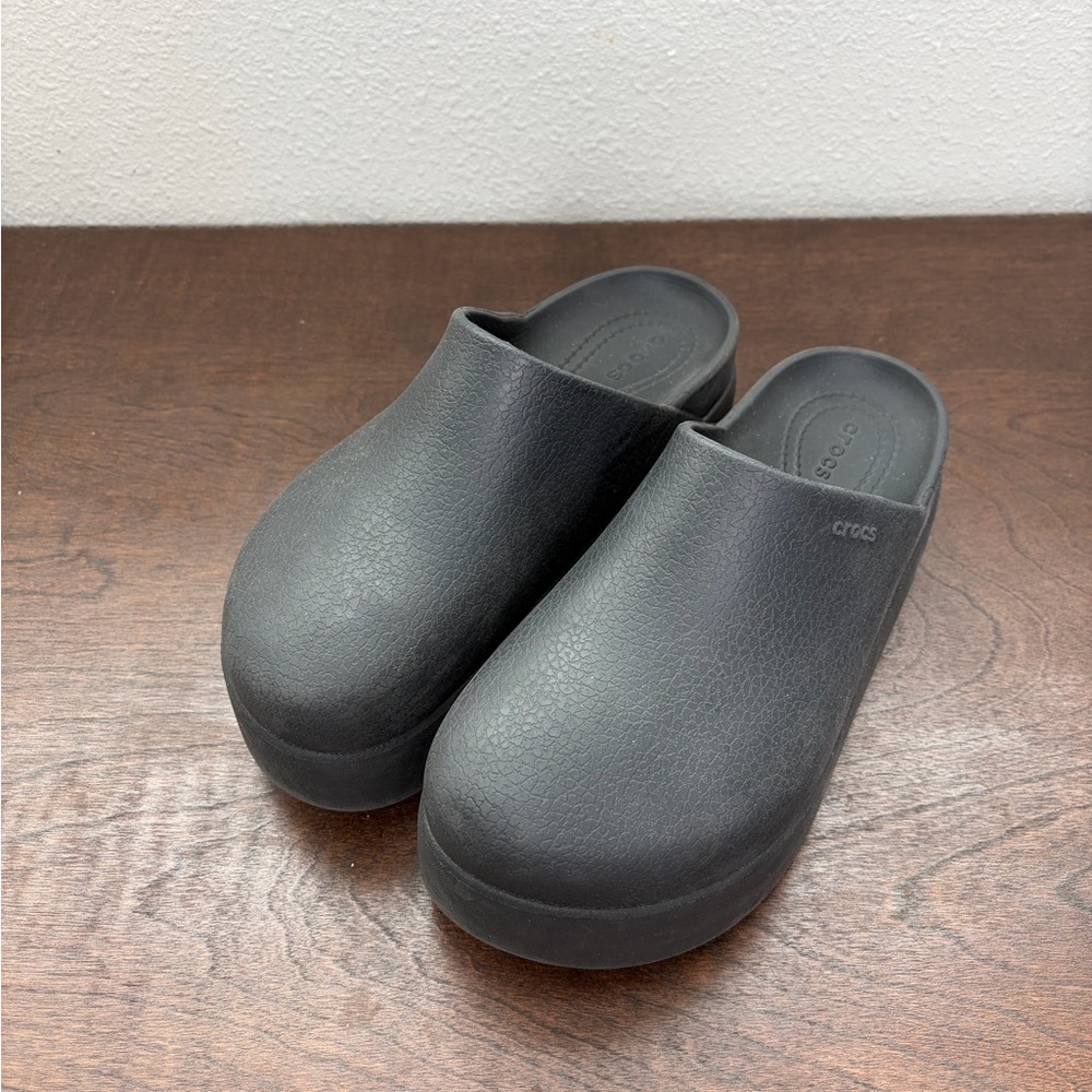 Crocs Platform Clogs